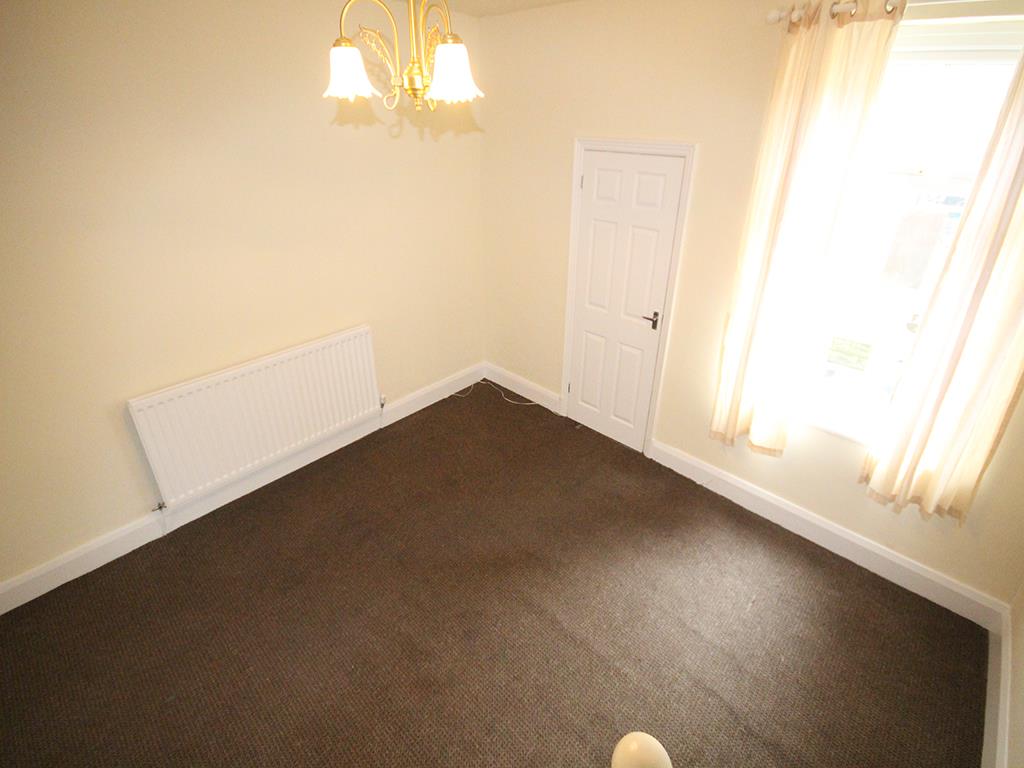 3 bedroom mid terrace house To Let in Barnoldswick - 2015-04-16 09.56.49.jpg
